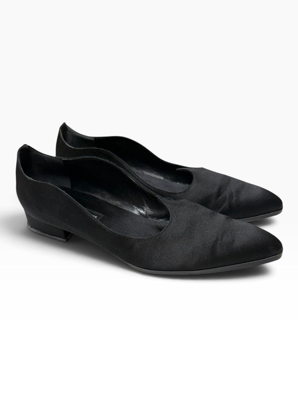Giorgio Armani Vintage Black Satin Pointed Toe Low Heel Pumps 39.5 9.5